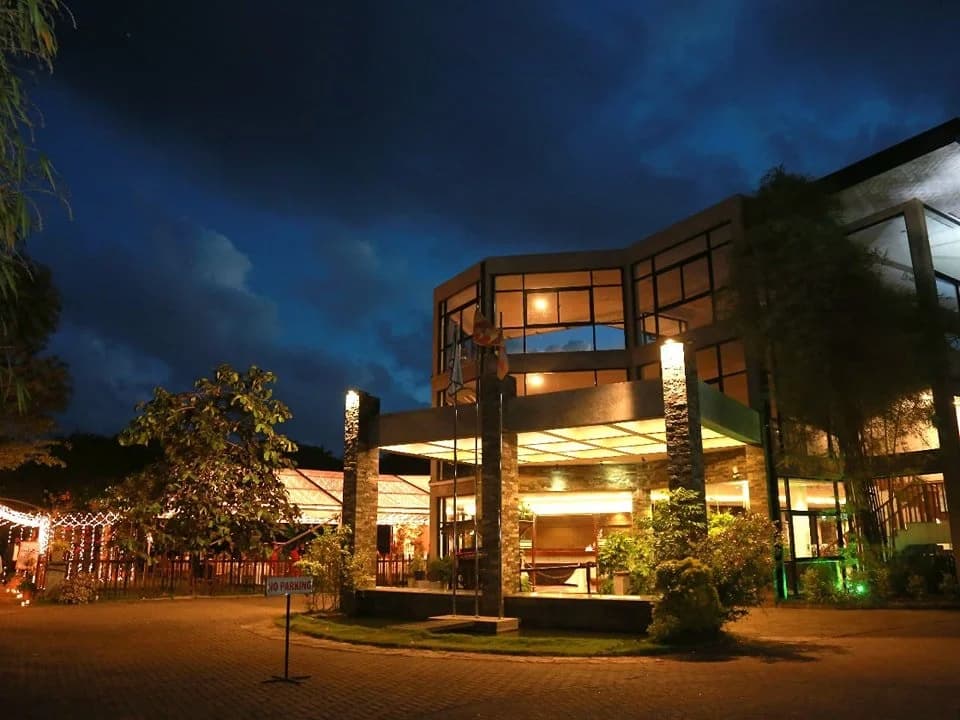 Wedding and event photo 21 at Vinrich Lake Resort